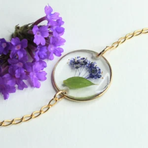 Bracelet plaqué or fleur verte bleue résine