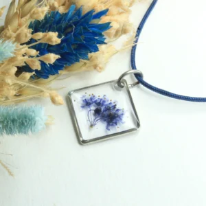 Pendentif argenté fleurs de Céanothe bleu