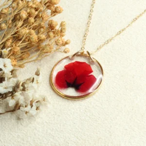 collier fleur rouge saint valentin