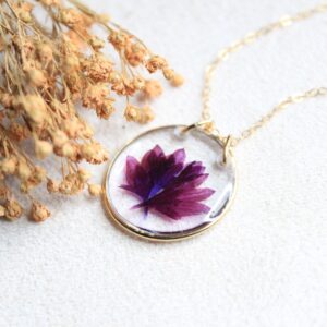 Médaillon fleur mauve